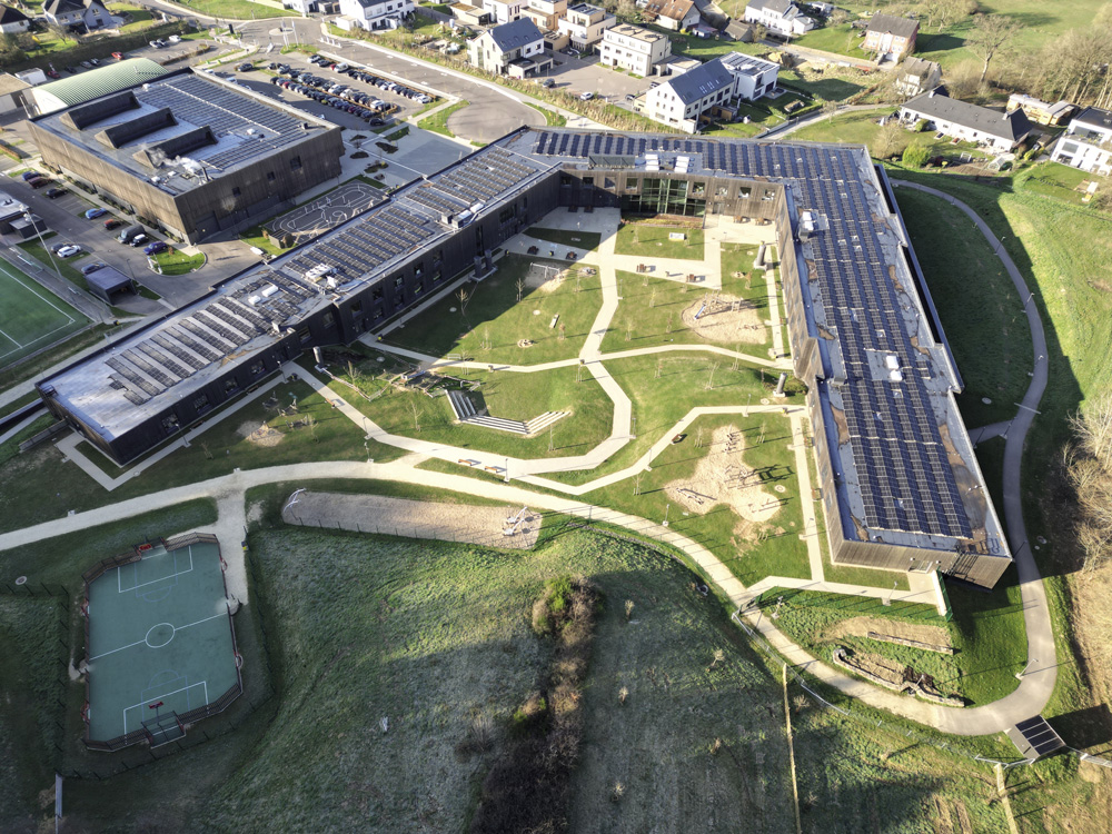 Centre scolaire et sportif de Brouch Administration Communale de Helperknapp