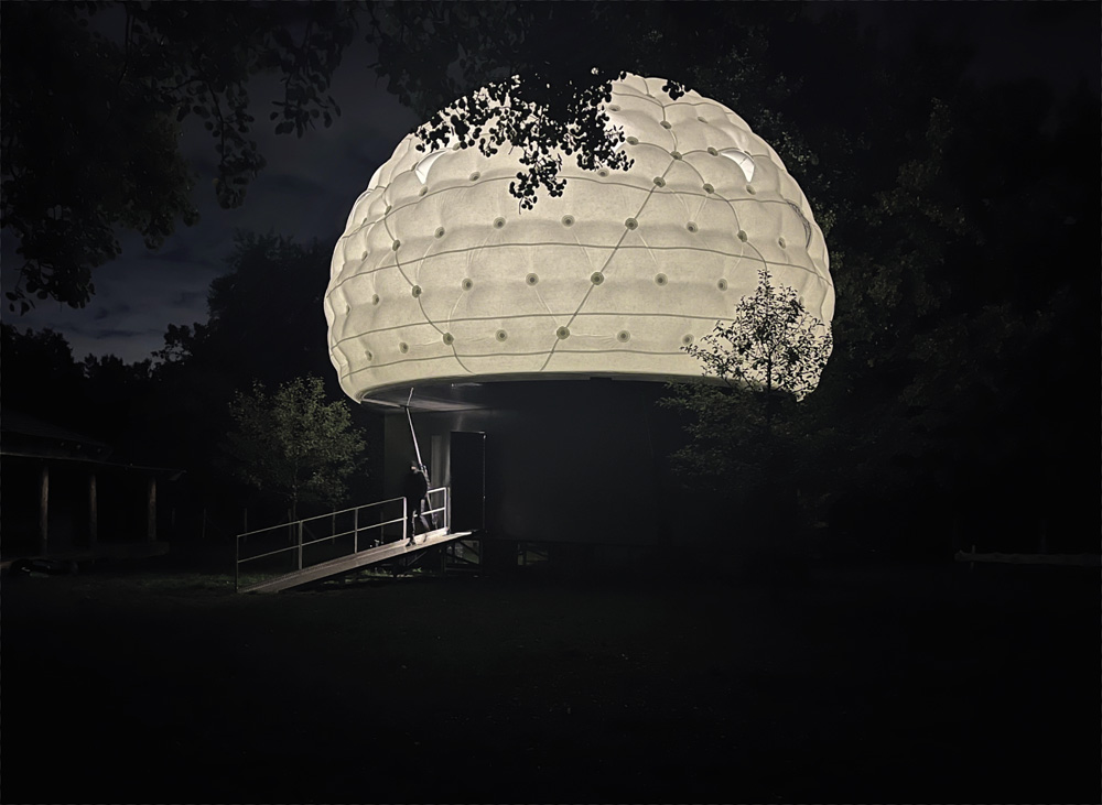 E22SSPIU: At night, the dome glows like a lantern, signaling its occupancy.