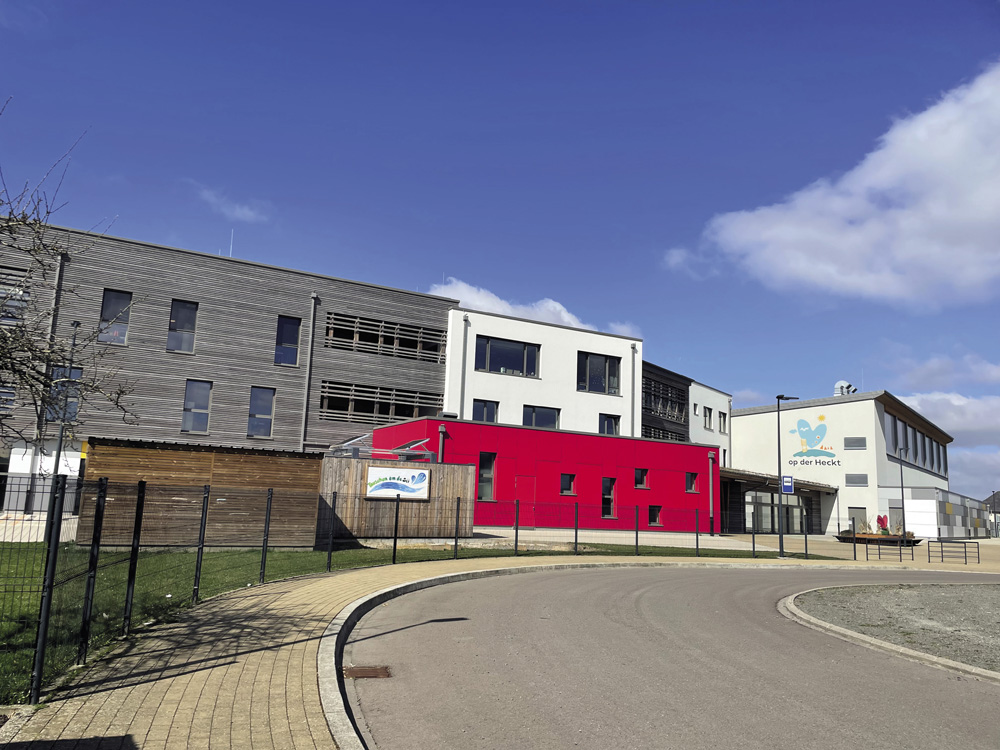 3	Centre scolaire Structure intégrative- Centre sportif à Dahl